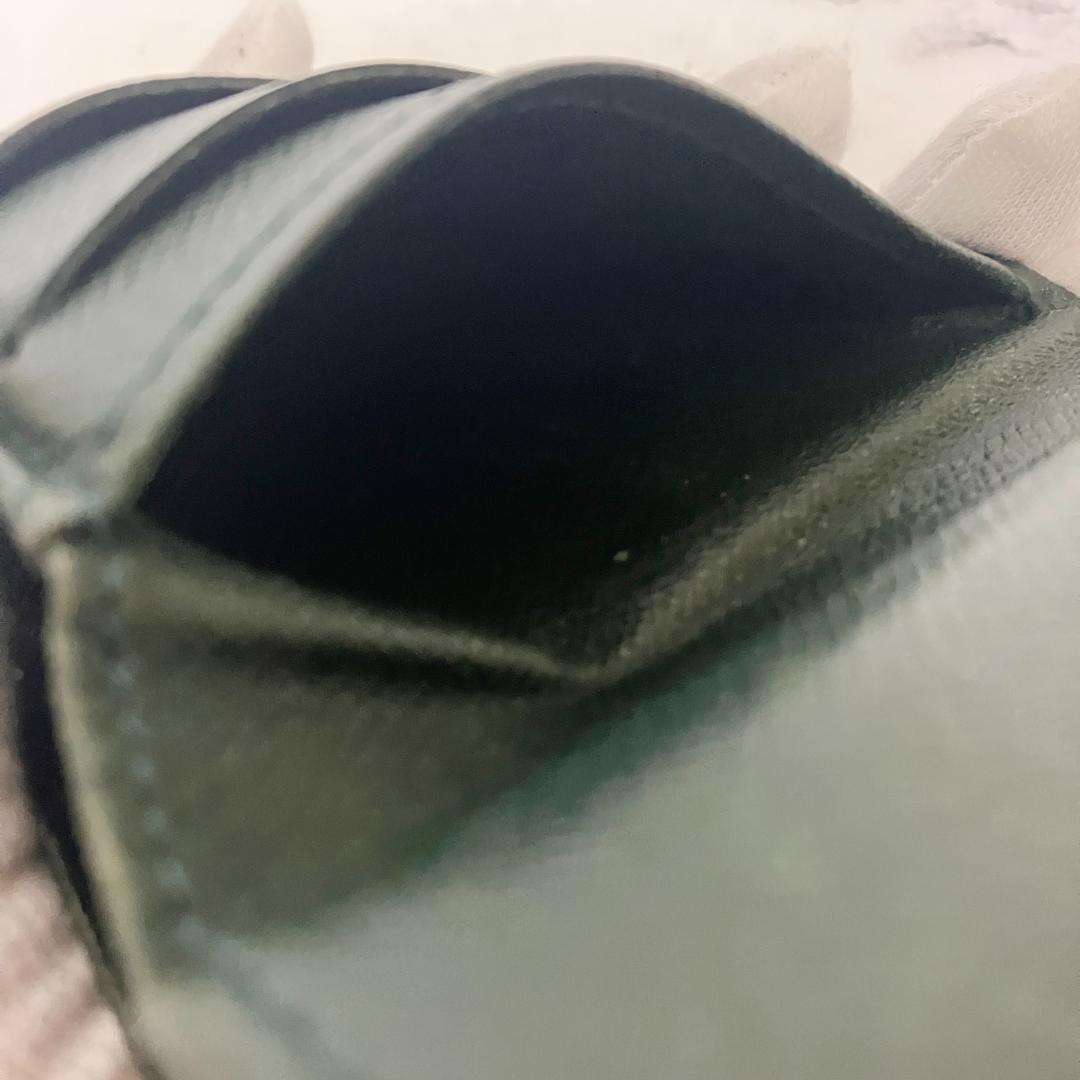 B974【人気】LOUIS VUITTON★タイガ 二つ折り財布 ダークグリーン