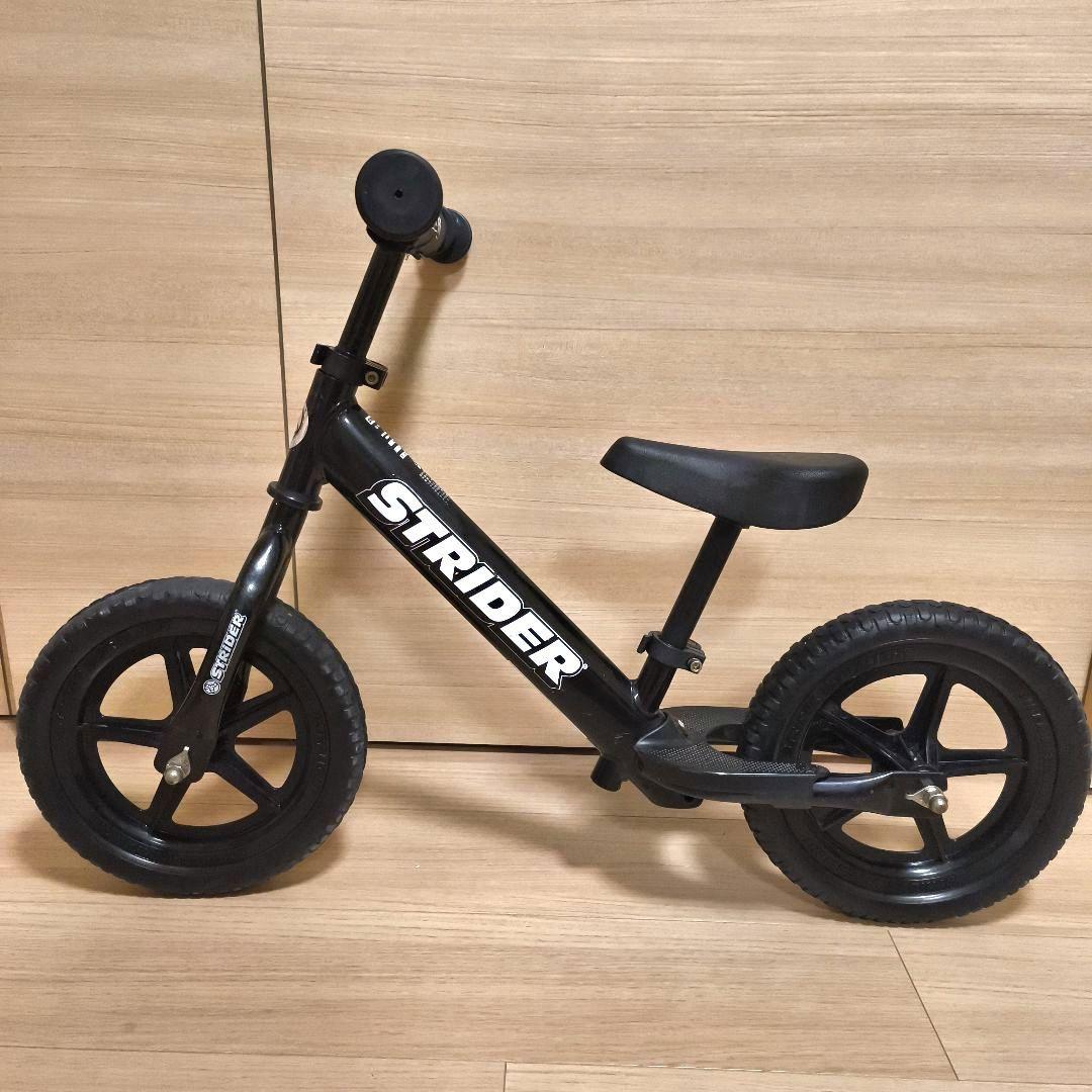 ストライダー スポーツモデル 12インチ ブラック