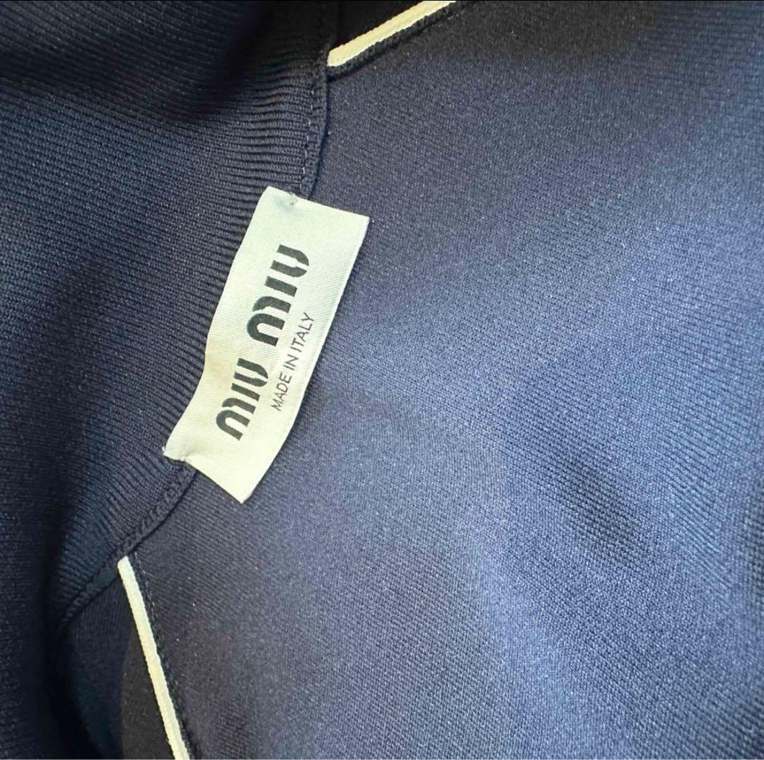 試着のみ2024購入Miumiu テクニカルヤーンジップカーディガン36