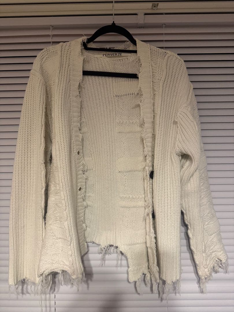 トップス PERVERZE Wave stripe crash knit