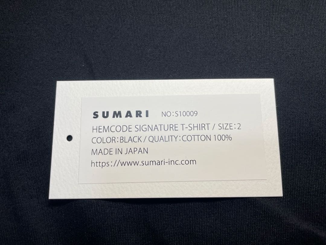 コ*ケ様 新品 黒 SUMARI HEMCODE SIGNATURE T siz