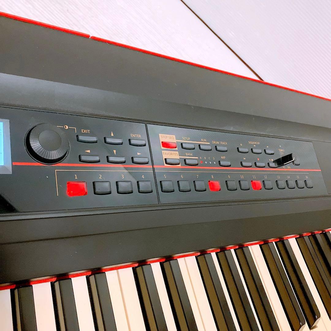 KORG KROSS-88 シンセサイザー　ケース付き