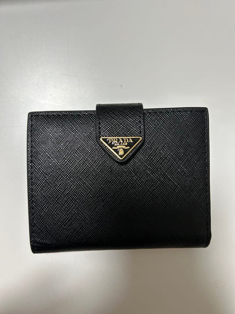 サフィアーノ 二つ折り財布