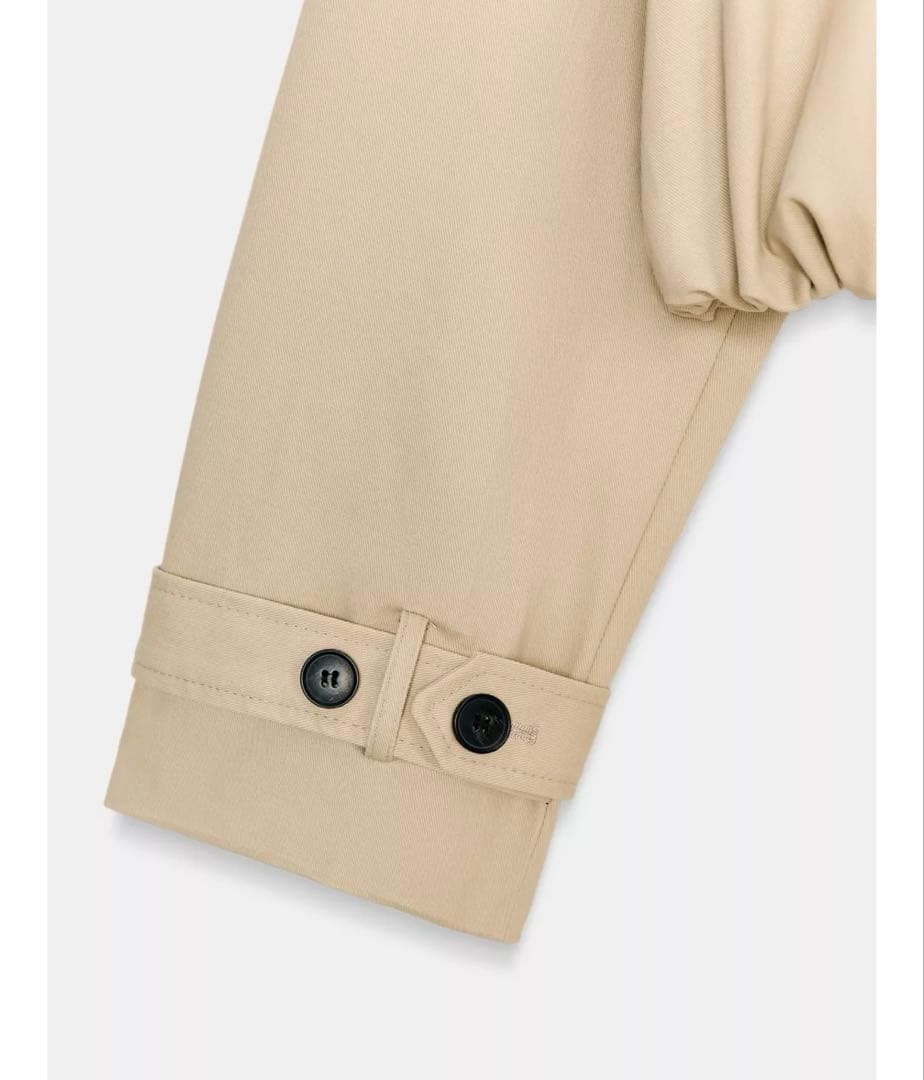 タグ付き新品★ZARAのショートバルーントレンチコート★Lサイズ★コムギ色