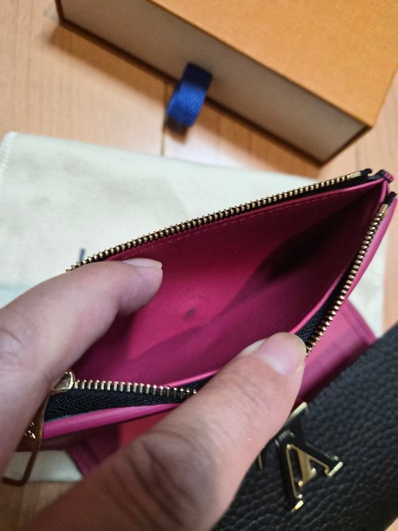 ルイヴィトン カプシーヌコンパクト美品