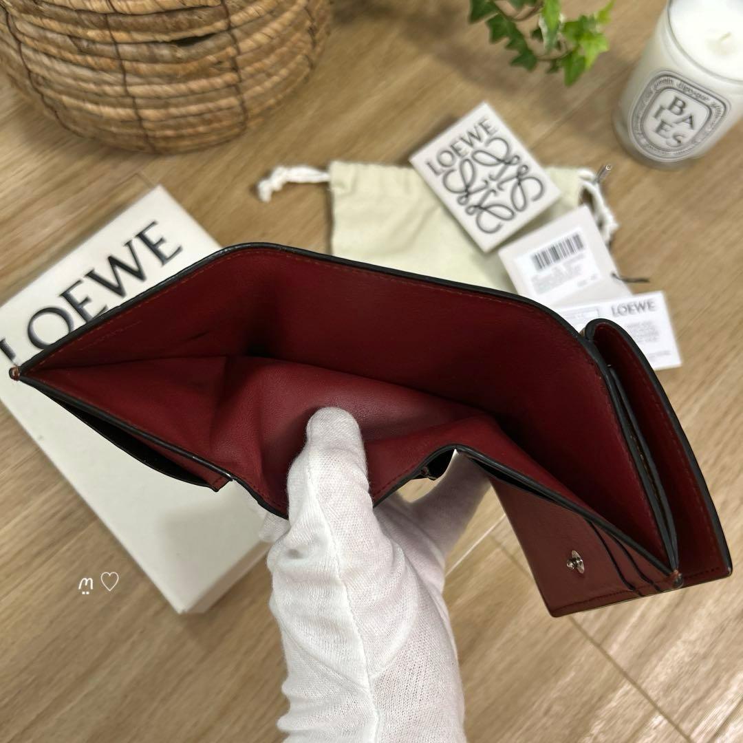 LOEWE　ロエベ　トライフォールドウォレット　三つ折り　コンパクトミニ財布