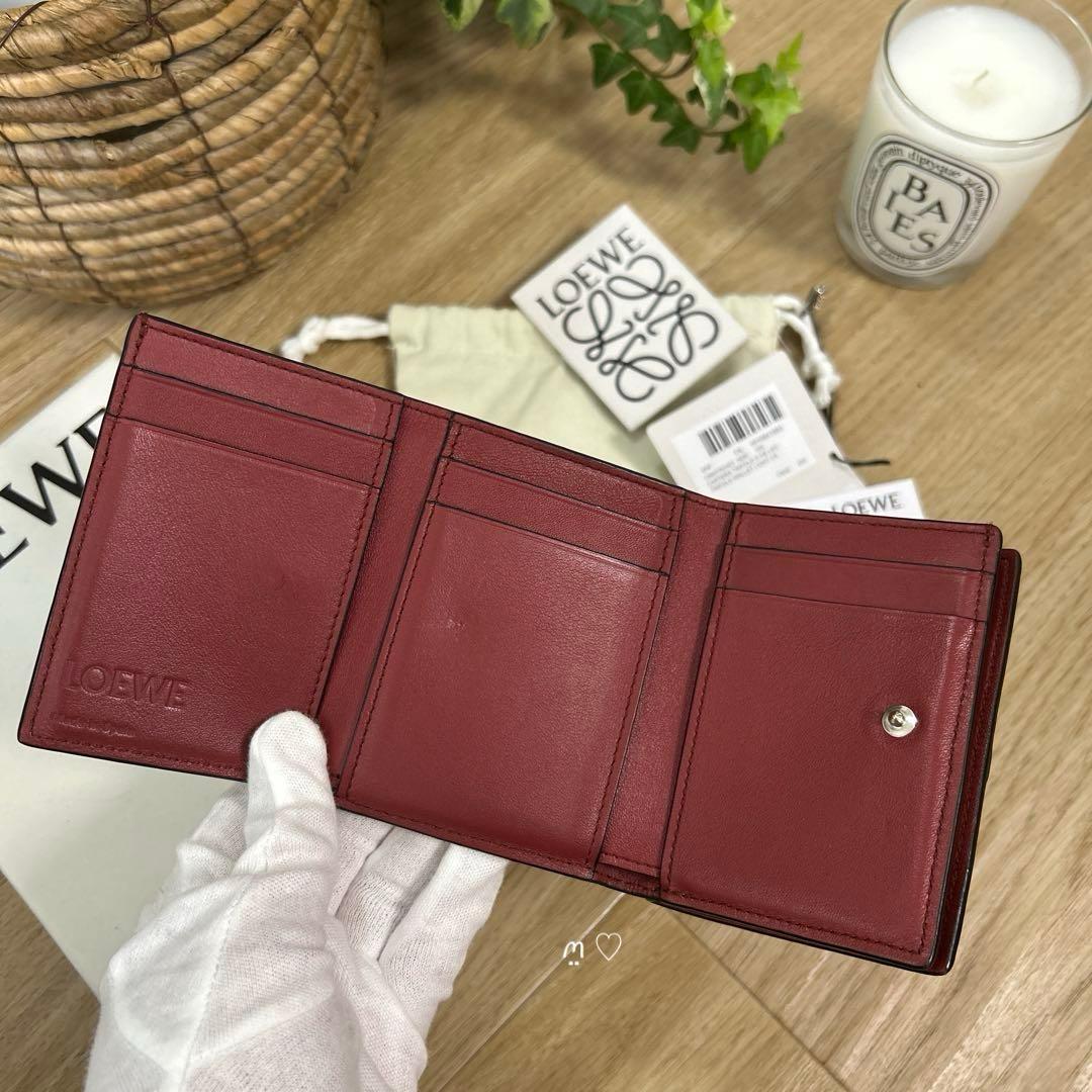 LOEWE　ロエベ　トライフォールドウォレット　三つ折り　コンパクトミニ財布