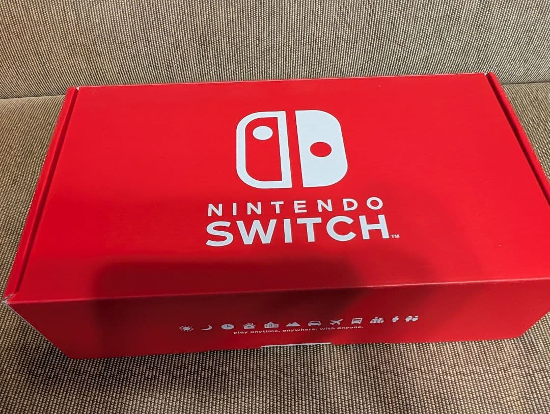 【中古】Nintendo Switch 本体 ジョイコン付き 箱あり