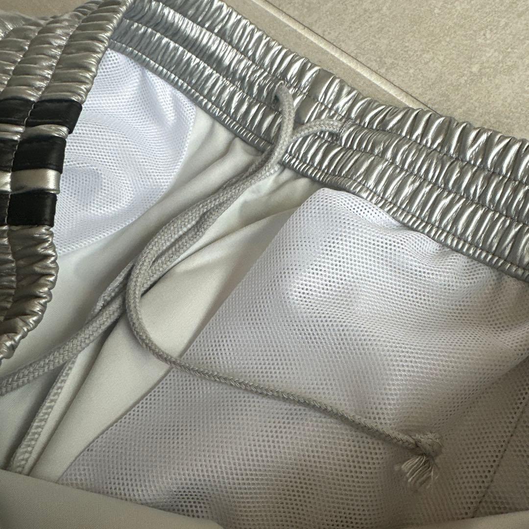 adidas ⚪︎メタリックセットアップ⚪︎サウナスーツ⚪︎ジャージＬ、パンツLL