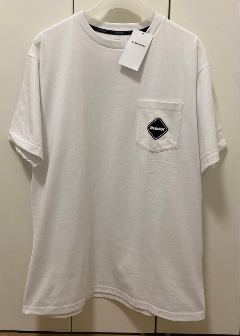 新品タグ付き！VERTICAL LOGO EMBLEM POCKET TEE