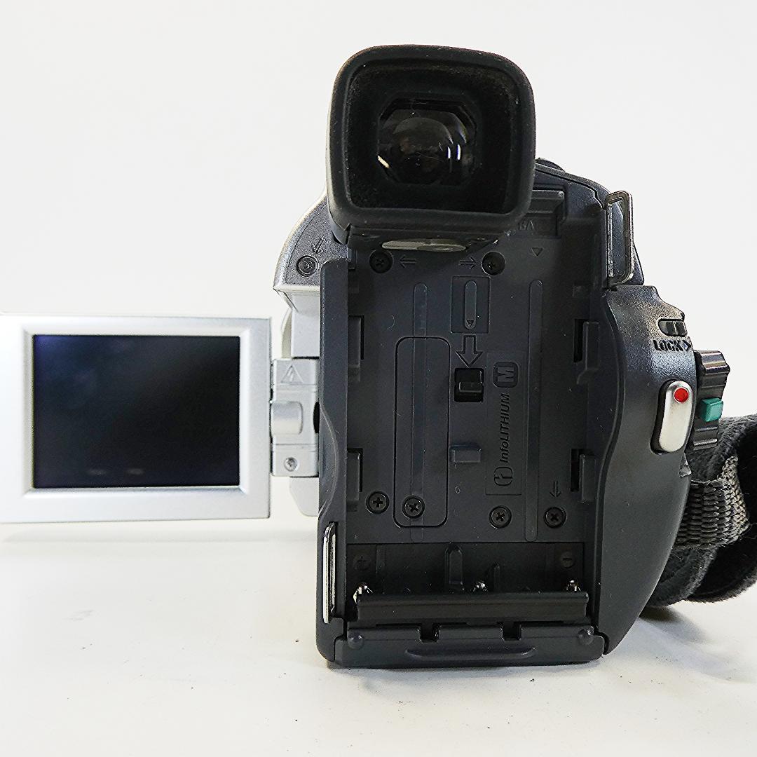 ソニー　DCR-TRV70 【動作良好】MiniDVビデオカメラ ダビングに最適