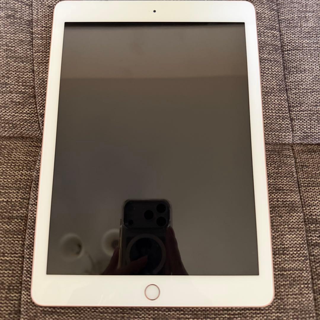 【美品】iPad 第6世代 32GB Cellular SIMフリー ゴールド