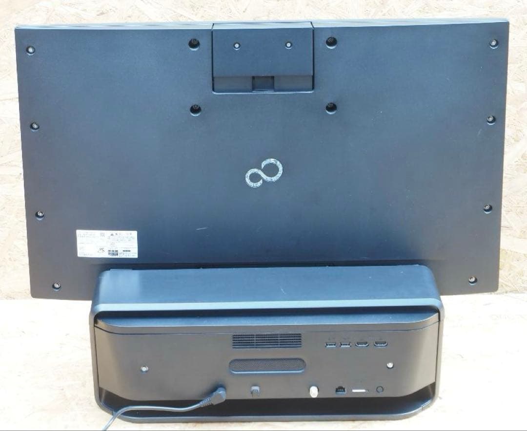 FMV FH90/B2　27インチ 液晶一体型デスクトップ テレビ機能付