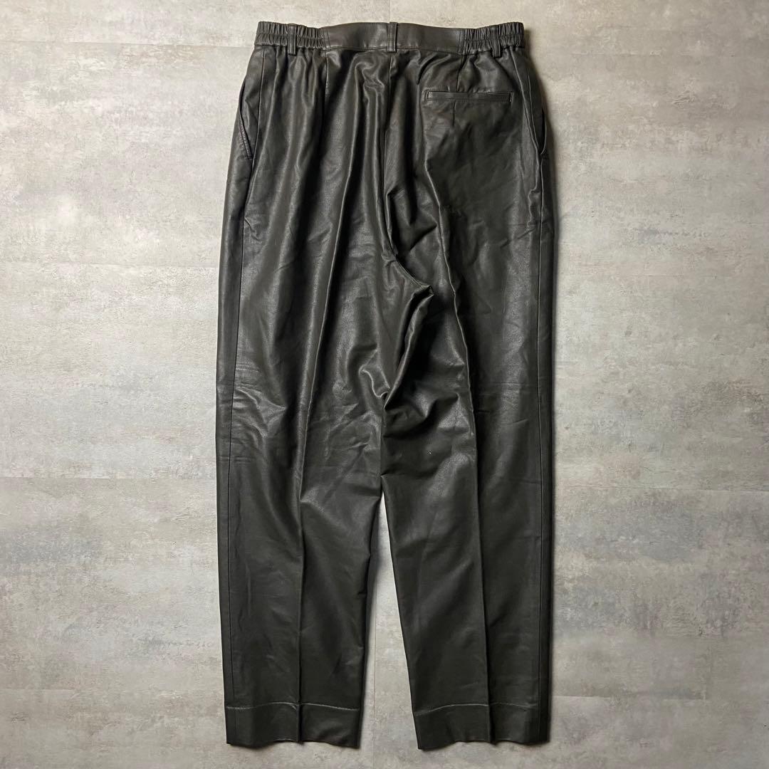 BURBERRYS フェイクレザー ワイドスラックス タック入り