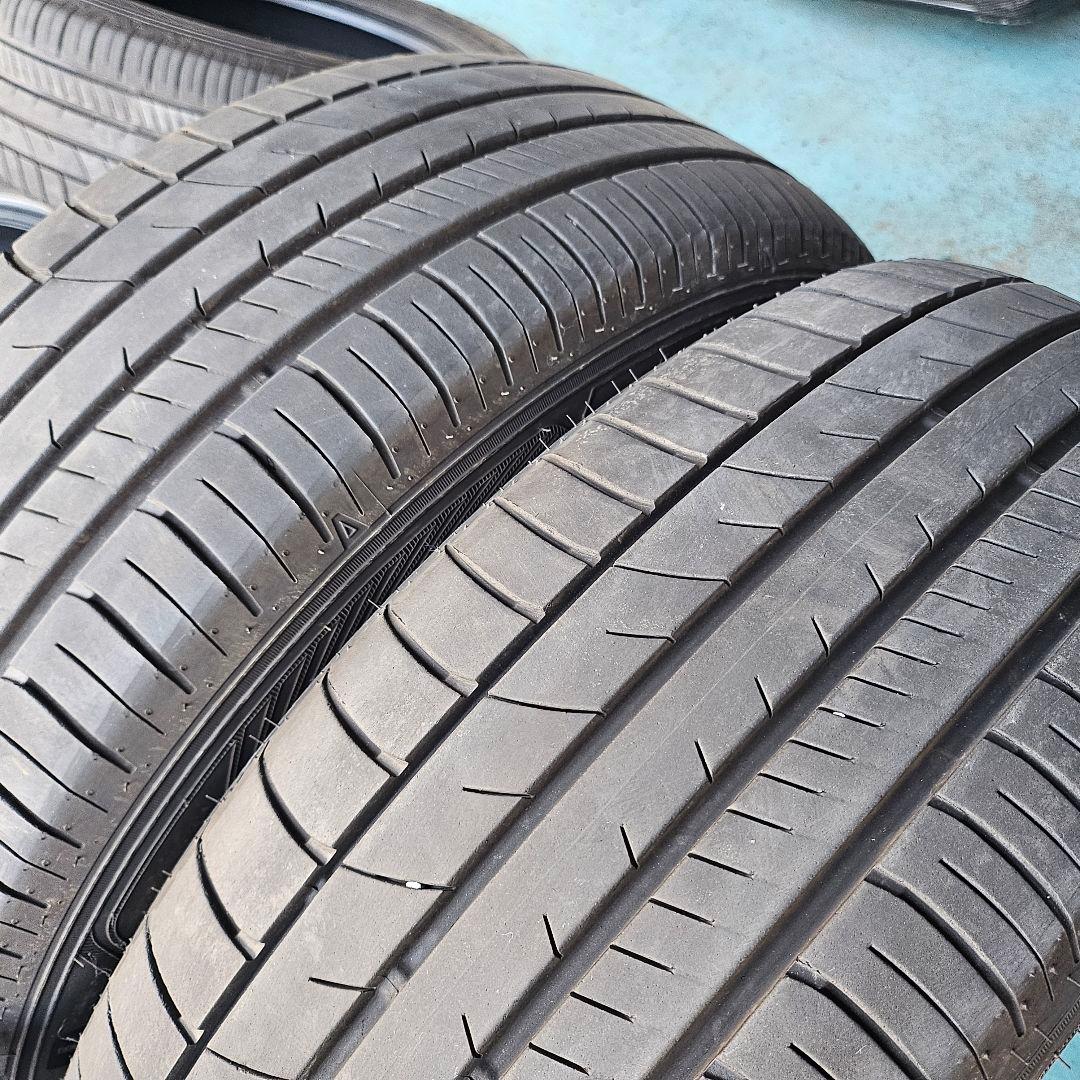 215/60R17 2023年製 溝あり グッドイヤー　RVF02 エリシオン等