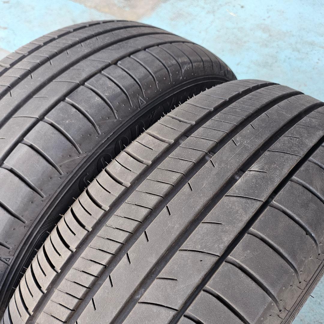 215/60R17 2023年製 溝あり グッドイヤー　RVF02 エリシオン等