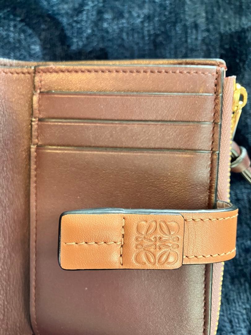 ※kaimama 　LOEWE スリムジップバイフォールドウォレット