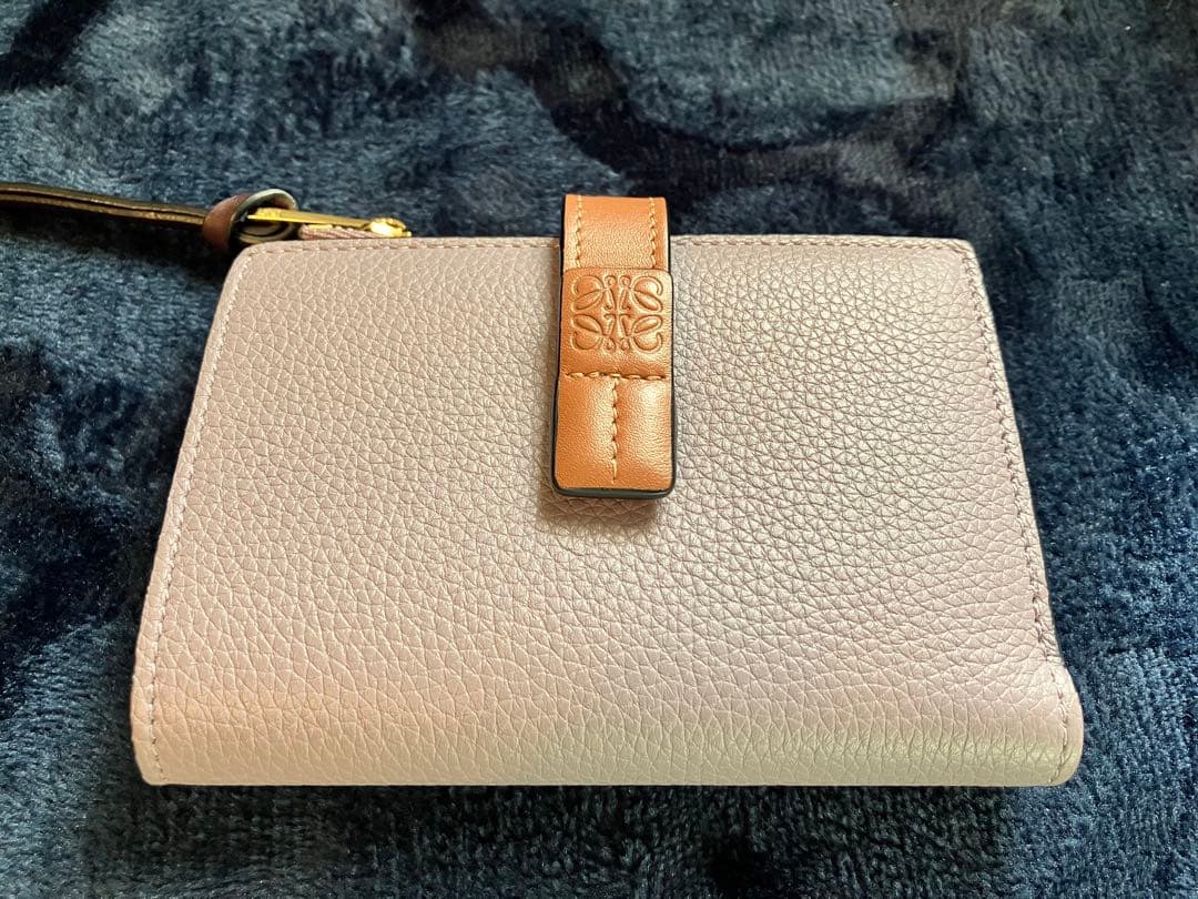 ※kaimama 　LOEWE スリムジップバイフォールドウォレット