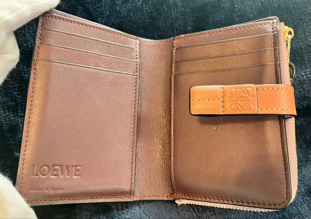 ※kaimama 　LOEWE スリムジップバイフォールドウォレット