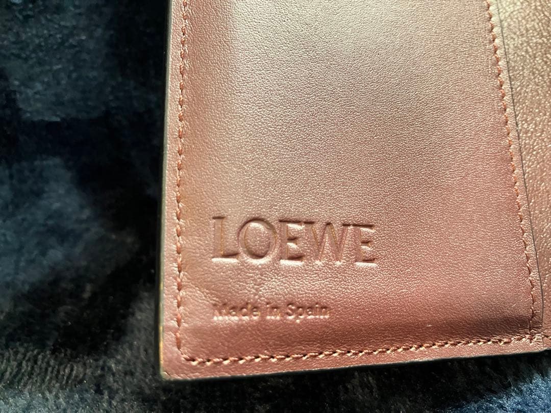 ※kaimama 　LOEWE スリムジップバイフォールドウォレット