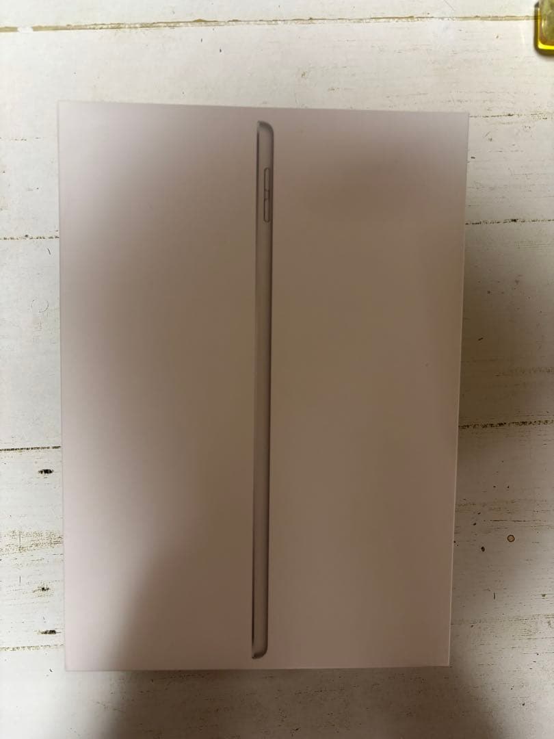 M*E様 iPad (第9世代)シルバー 本体＆キーボード