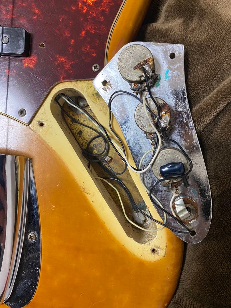 74年製vintage fender Jazz bassフェンダージャスベース