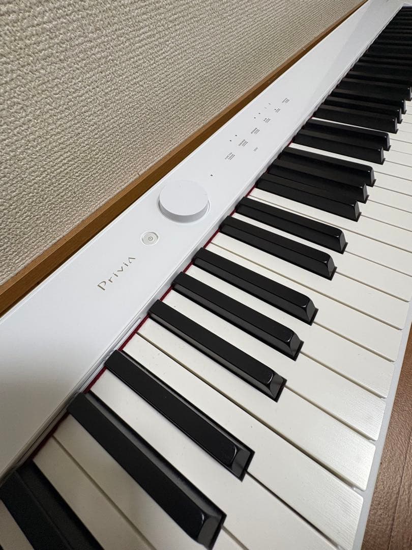 CASIO PX-S1100 電子ピアノ 白 88鍵 2024年製