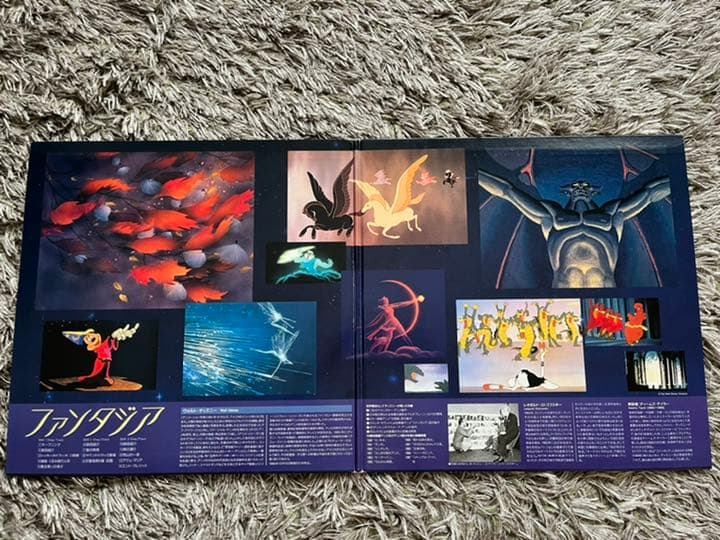 LDディスク 40枚   ディズニー、アンパンマン、セーラームーン、洋楽など