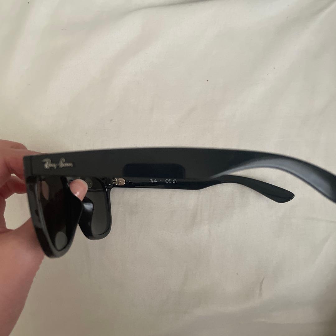 Ray-Ban RB2132 ブラックサングラス