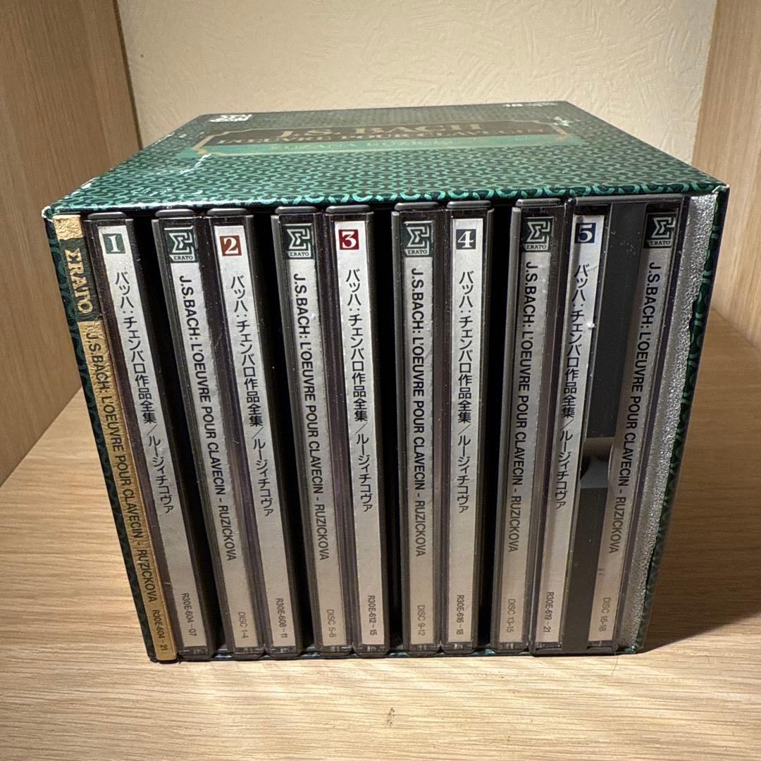 バッハ:チェンバロ作品集 ルージチコヴァー(hc)