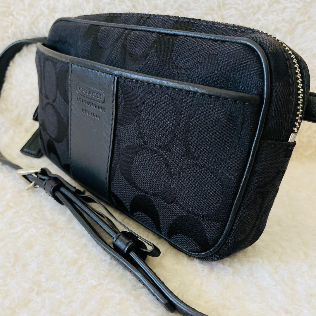【美品】coach ボディバッグ 2way ウエストポーチ シグネチャー 黒