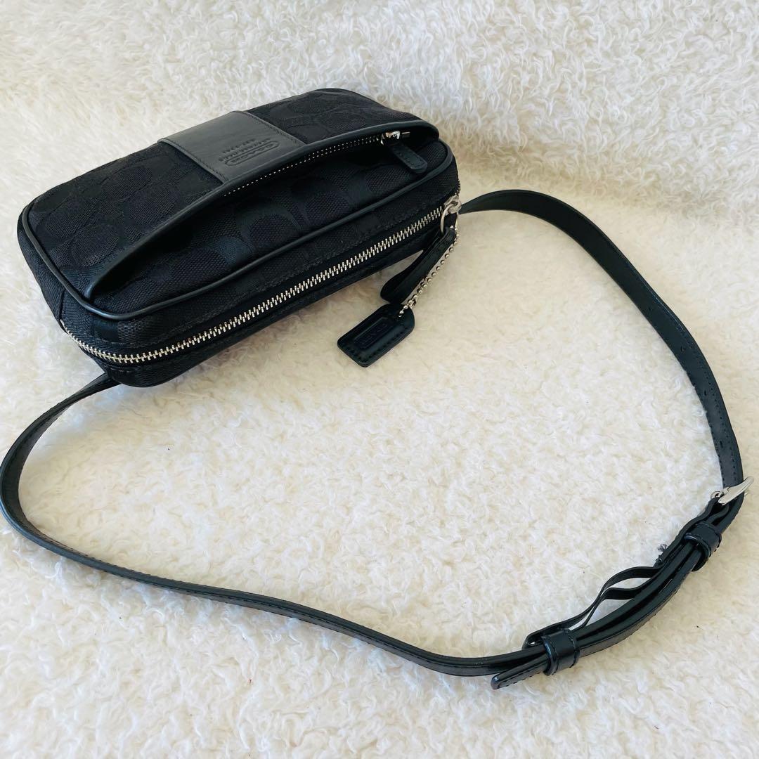 【美品】coach ボディバッグ 2way ウエストポーチ シグネチャー 黒