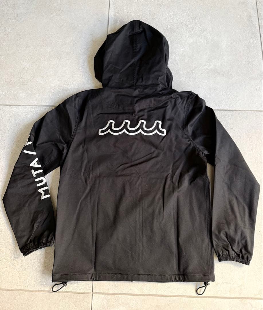 【新品】定価35,200円‼️mutaMARINEパーカー　ブラックSサイズ