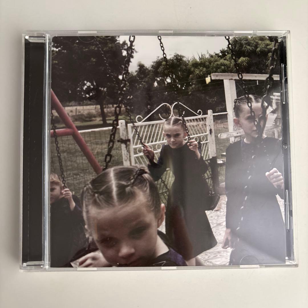 CRYSTAL CASTLES Amnesty (I) クリスタル・キャッスルズ