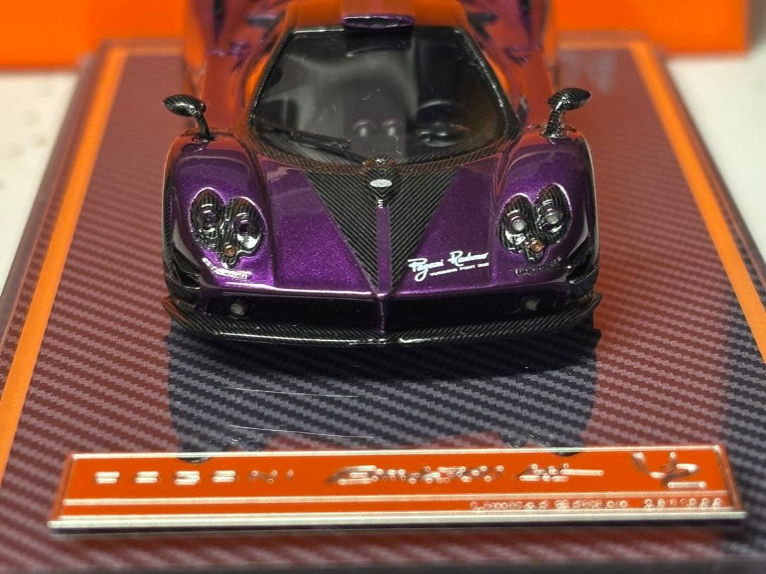 U2 model 1/64 パガーニ ゾンダ 760LH