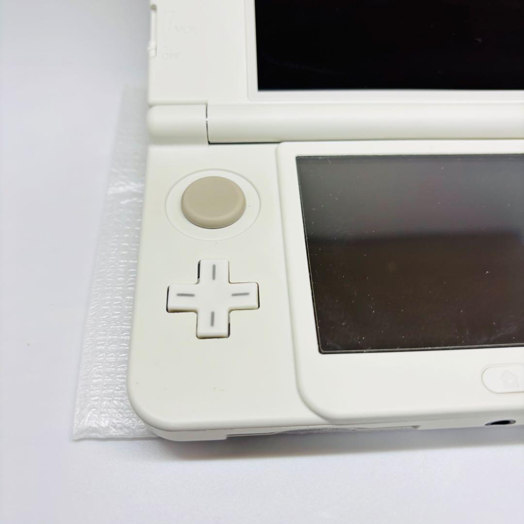 2449【ほぼ新品】Newニンテンドー3DS きせかえプレート ホワイト