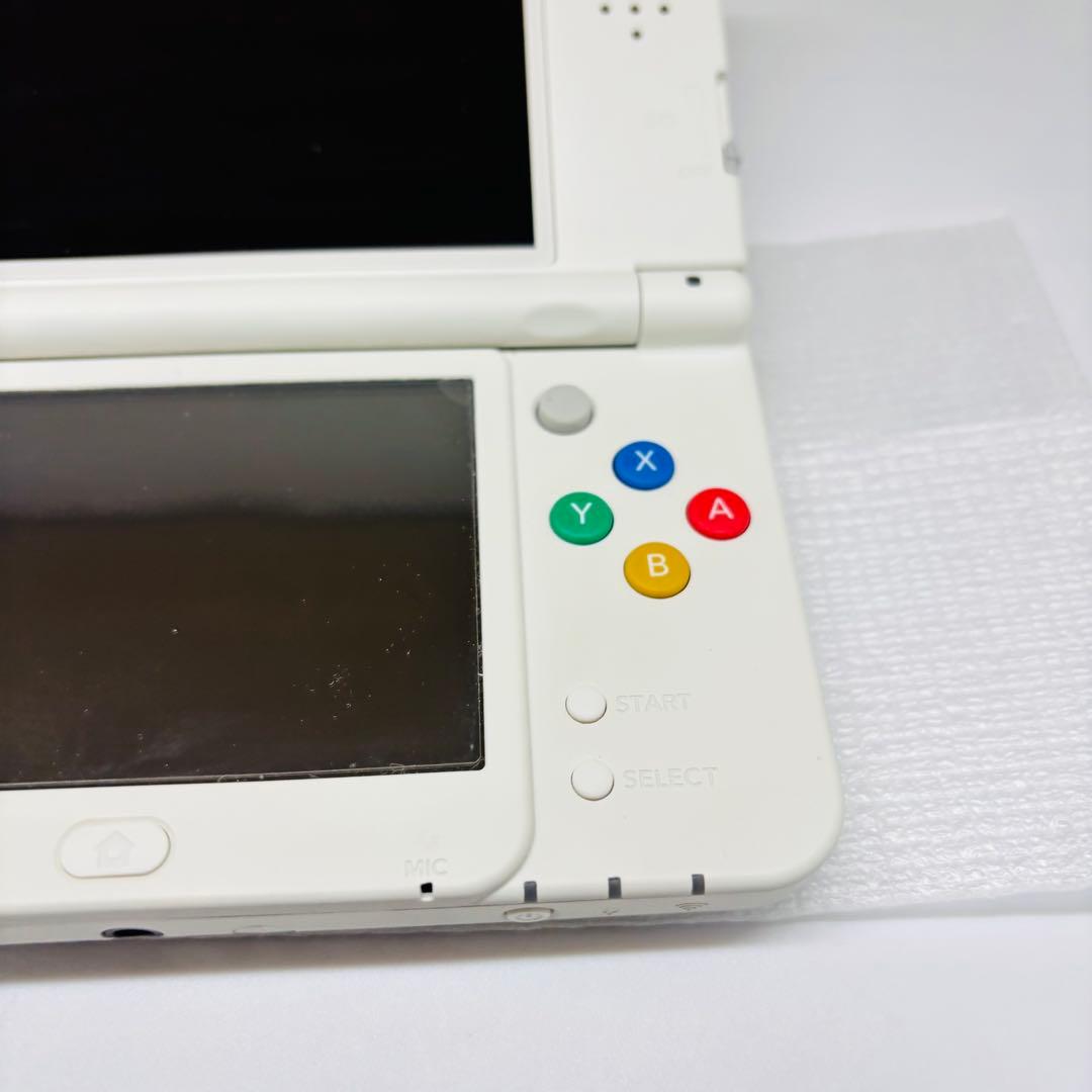 2449【ほぼ新品】Newニンテンドー3DS きせかえプレート ホワイト