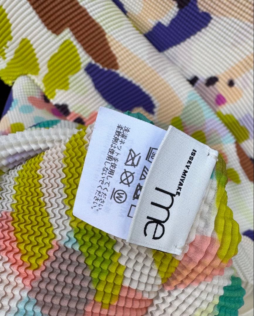 me by ISSEY MIYAKE アートプリント ハイネック　半袖