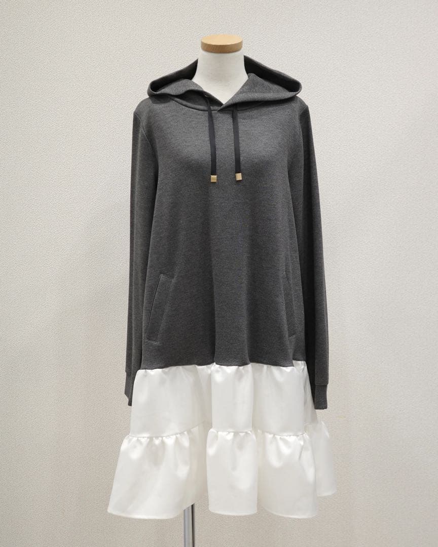 Maison de Lyla フーディーティアードワンピース