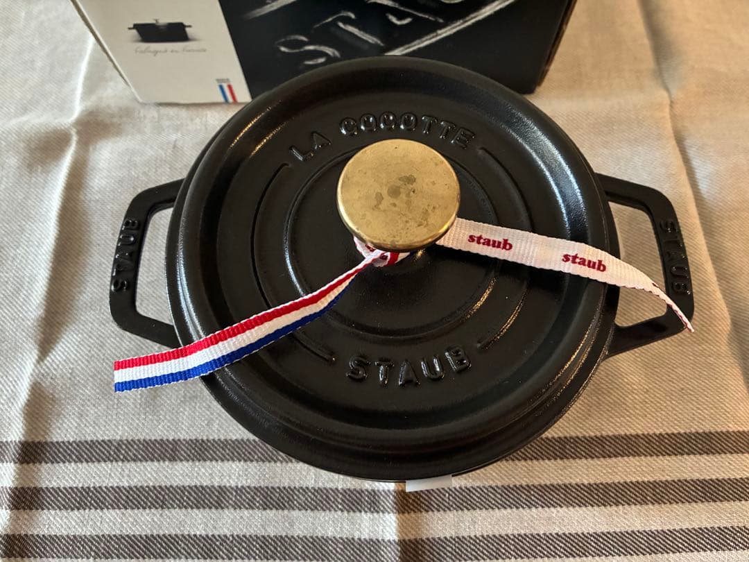 ⭐︎お値下げ　ストウブ　staub ピコココット　ラウンド　美品　16cm