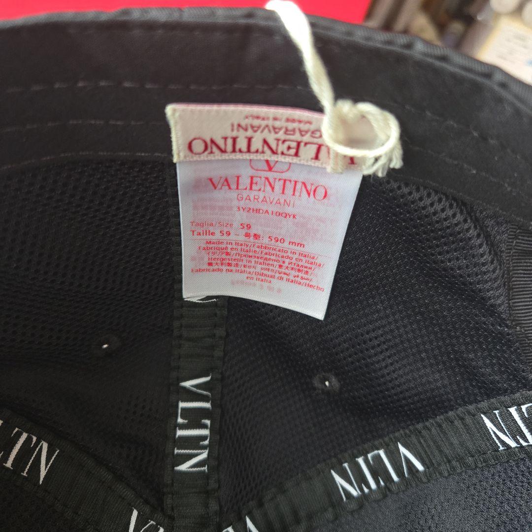 【ダル】VALENTINO キャップ ブラック 帽子 正規品 箱付き