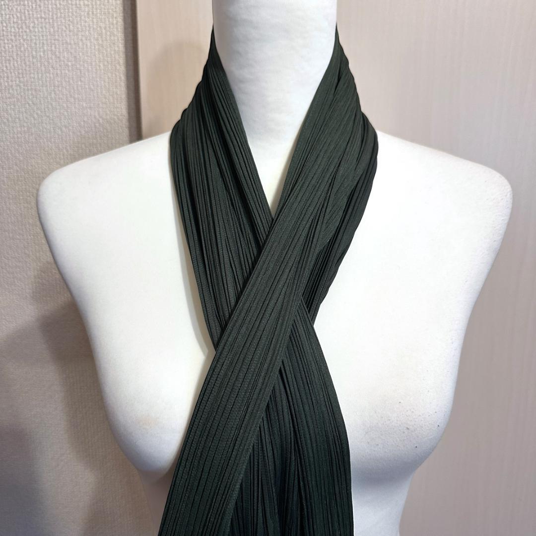 【ISSEY MIYAKE PLEATS PLEASE】スカーフ / ak483