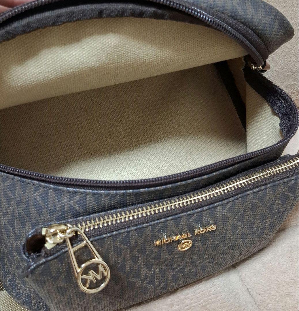 MICHAEL KORS ブラウン ボディバッグ