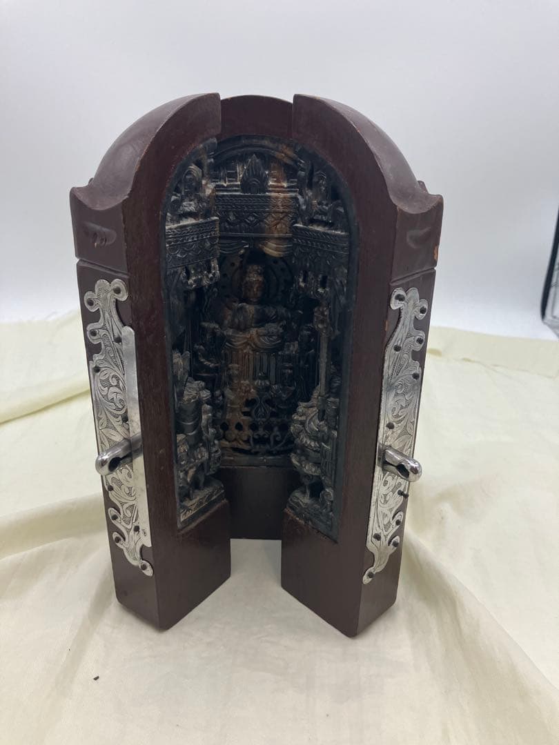 銀*鱈様 三面仏像　ミニ観音開き仏像　三面祭壇画　トリプティク　三面屏風 仏教