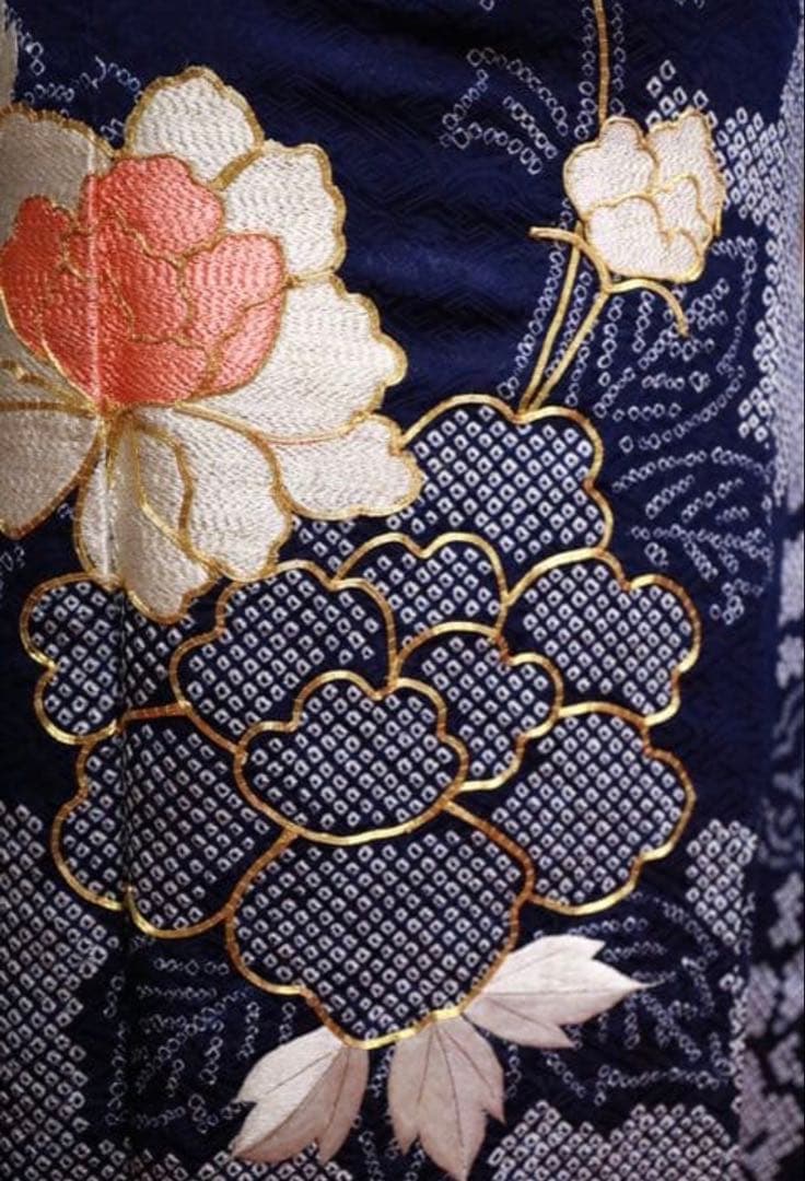 専用ページ♡✨️希少✨️絞り 美品 紺色に豪華な金刺繍 振袖 袋帯セット