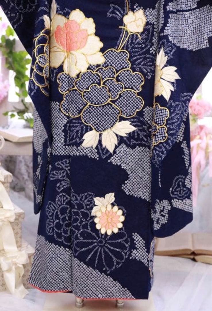 専用ページ♡✨️希少✨️絞り 美品 紺色に豪華な金刺繍 振袖 袋帯セット
