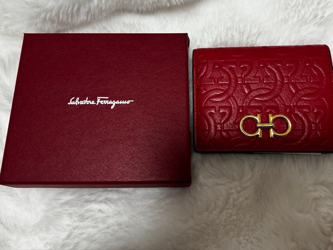 Salvatore Ferragamo 二つ折り財布 レッド