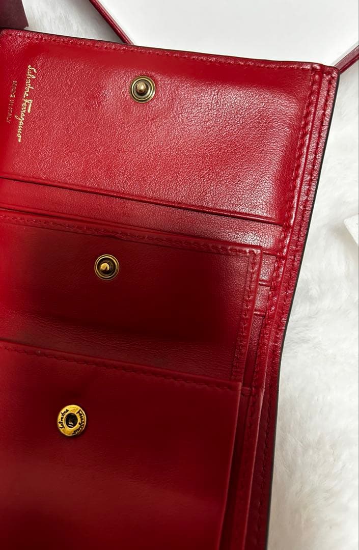 Salvatore Ferragamo 二つ折り財布 レッド
