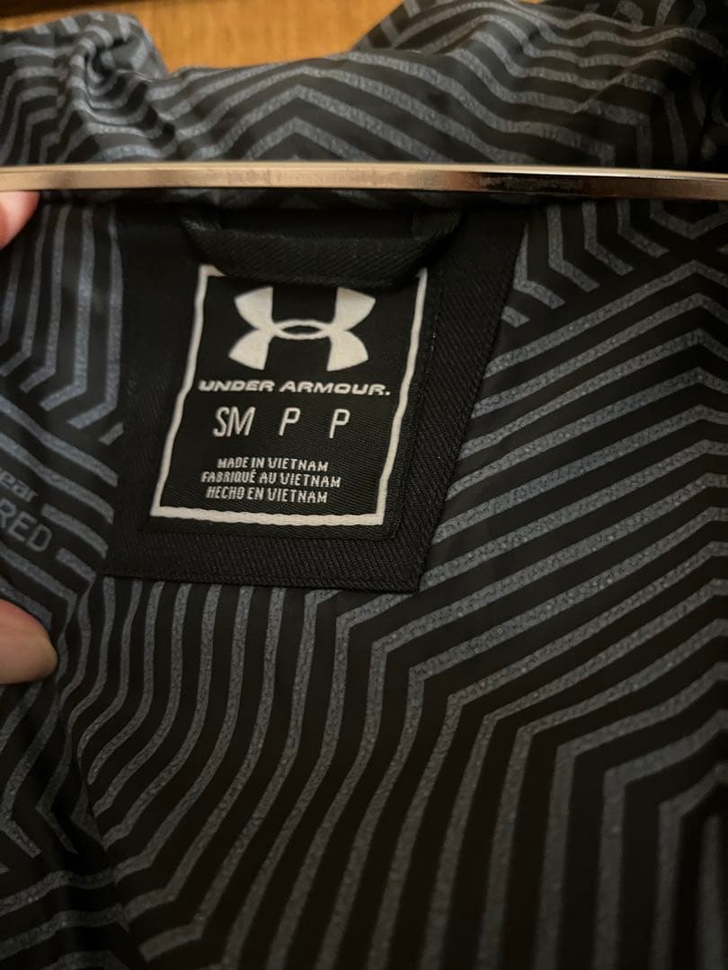 UNDER ARMOUR スノーウェア　ジャケット