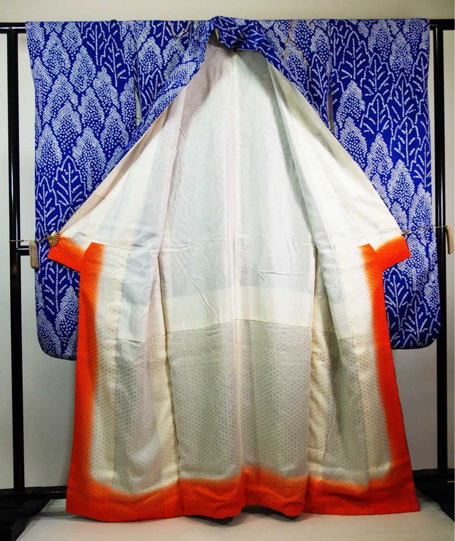 美品 振袖 総絞り 鹿子絞り 木立て文様 金駒刺繍 正絹 青系　絹のダイヤモンド